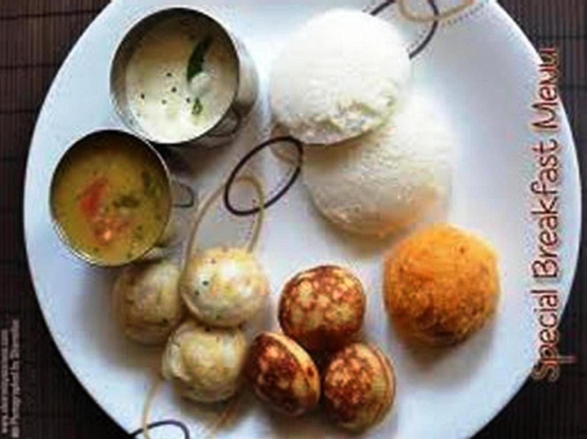 Hotel Krishna Exotica Ahmednagar Bagian luar foto